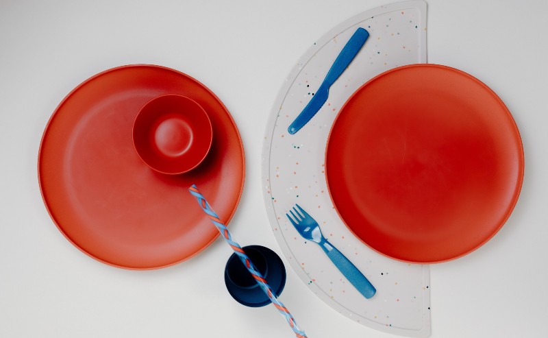 assiette rouge