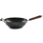 Poêle en fonte anti-adhésive style wok