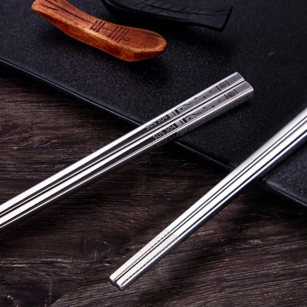 Baguettes chinoises élégantes en acier inoxydable – Gris