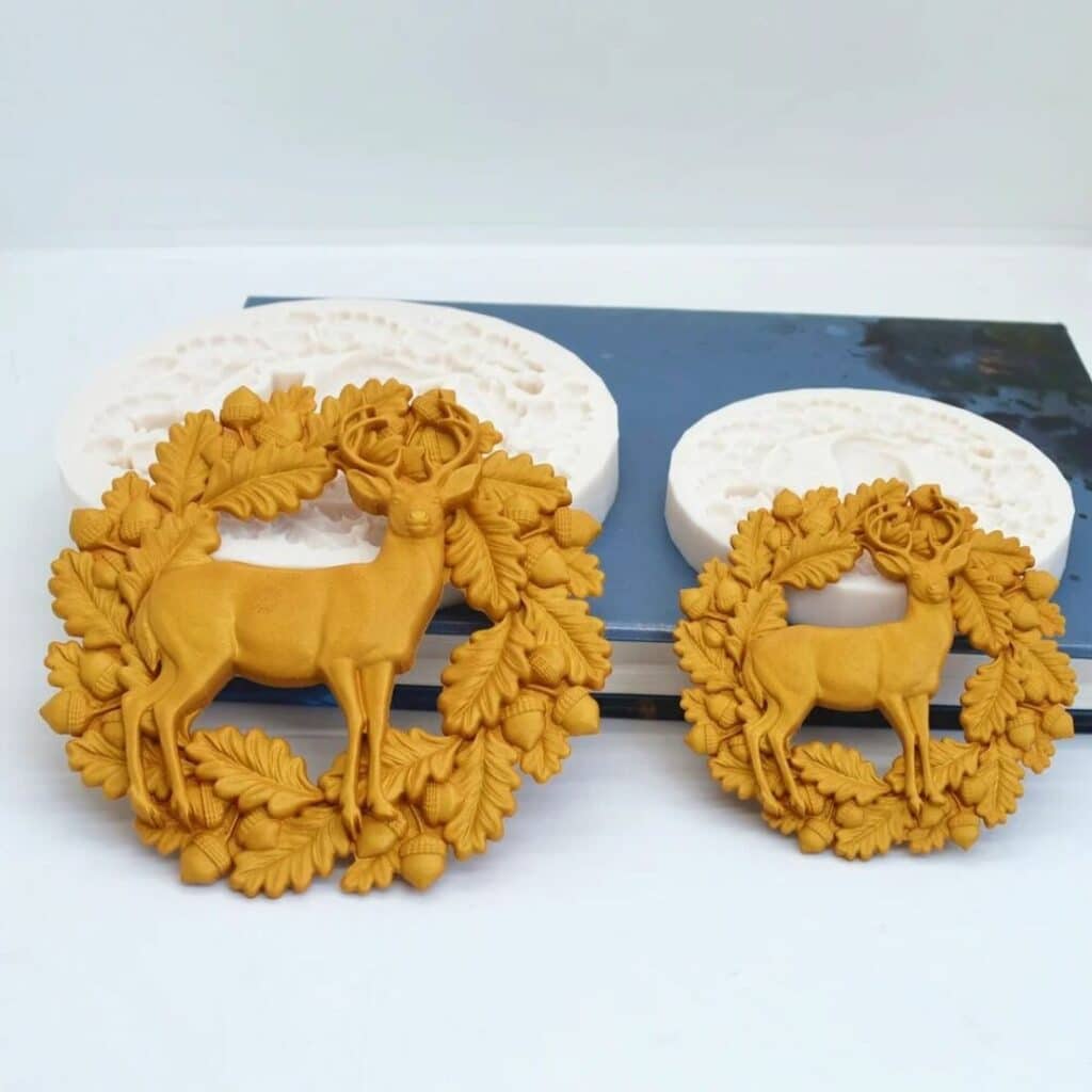 Moule à gâteau en silicone de Noël décor cerf et feuillage