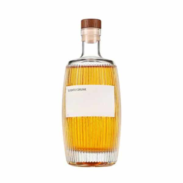 Bouteille en Verre à Rayures sur fond blanc